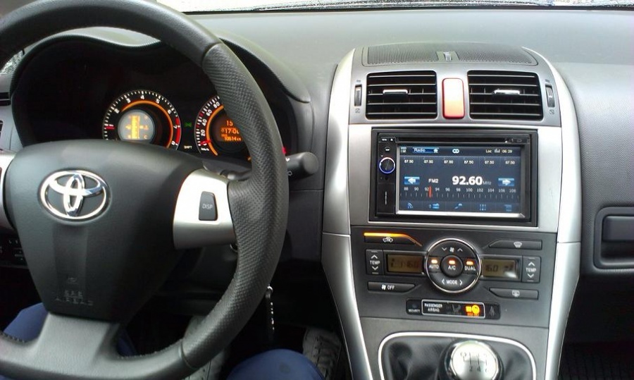 Toyota Auris blaupunkt.jpeg